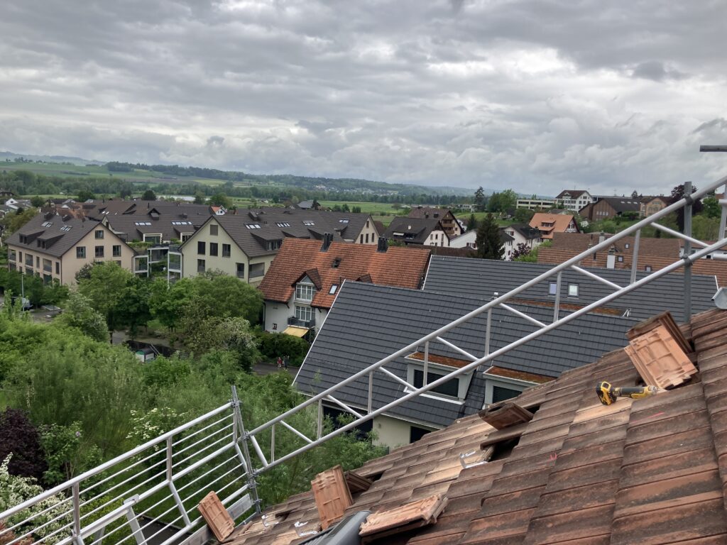 Aufdachanlage in Jonen