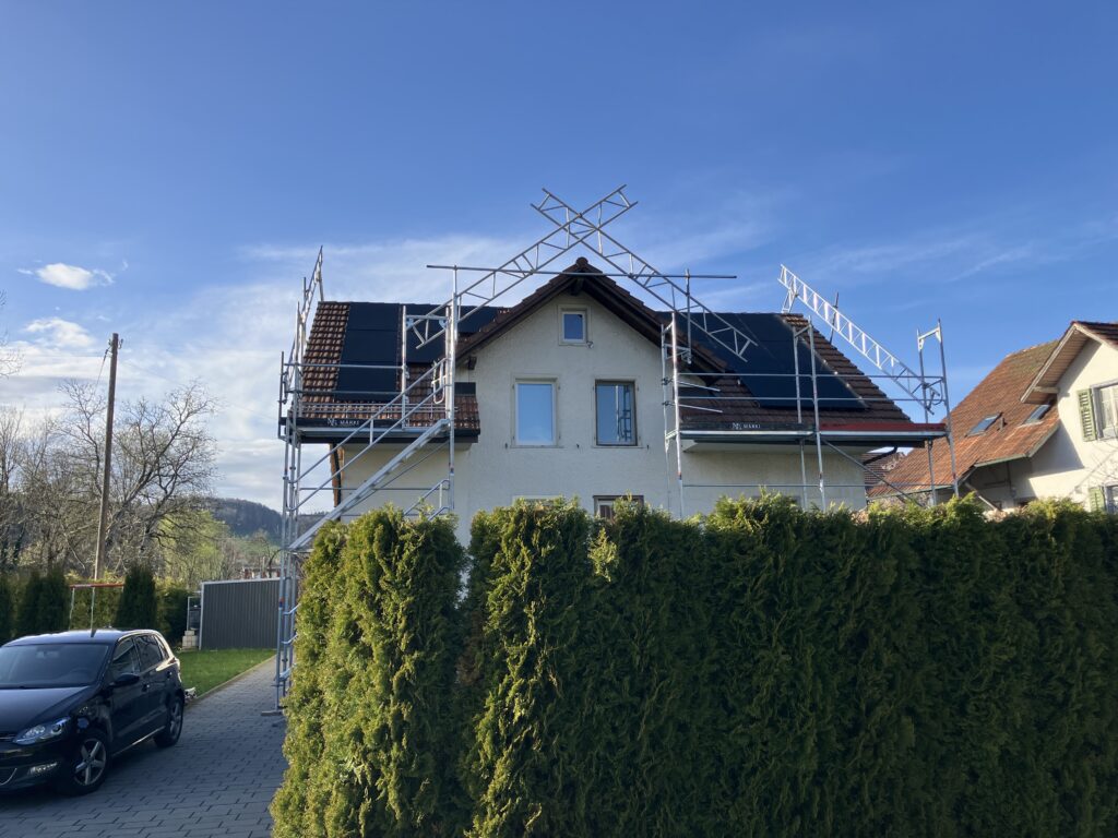 Aufdachanlage in Oberkulm mit Batteriespeicher